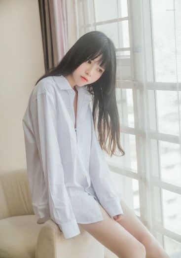小镇女孩的性比赛_HD天堂在线
