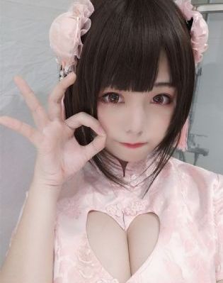健身房私教吸乳高潮av_超清完整版观看